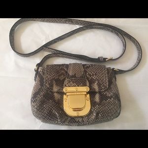 Michael Kors snakeskin cross body purse- mint cond