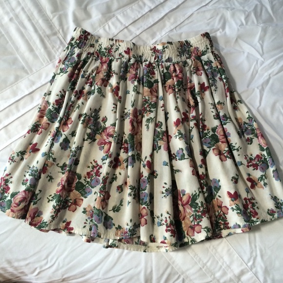 Floral Brandy Melville Flowy Skirt