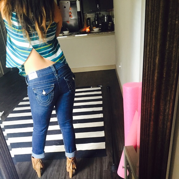 Blouse . - Picture 2 of 4