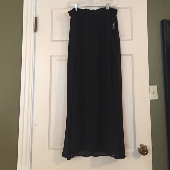 Old Navy maxi skirt