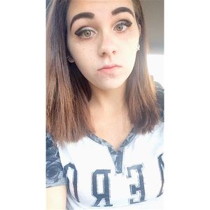 Meet your Posher, Sabrina