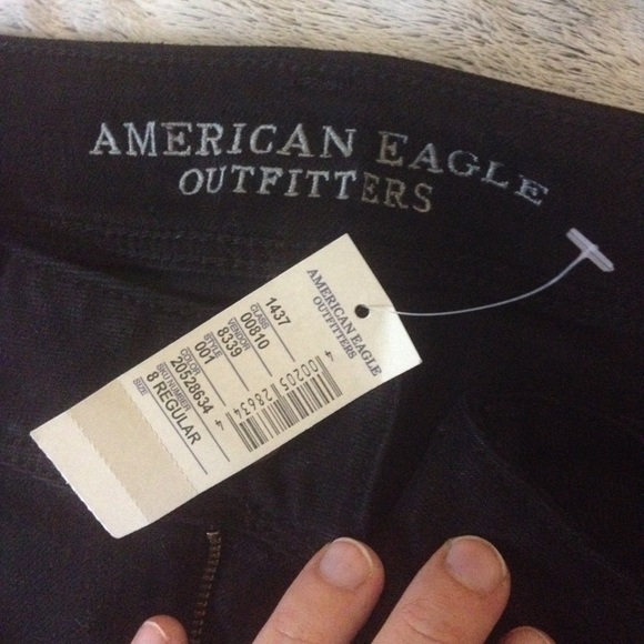 American Eagle black jeans size 8 brand new!