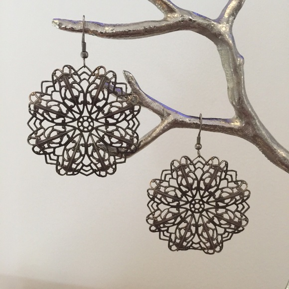 Jewelry - Bohemian lace earrings