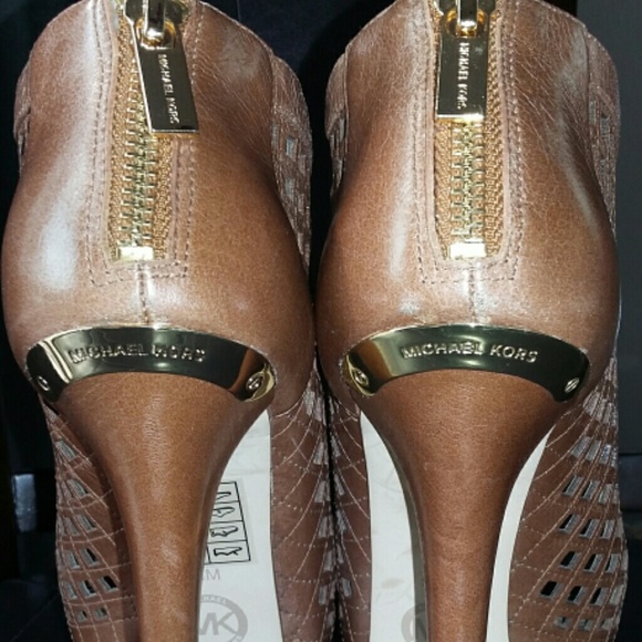 Micheal Kor Heels - Picture 2 of 3