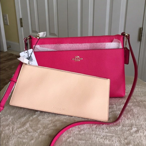 SOLD-- Authentic Coach Leather Swingpack w/ PopUp - Picture 2 of 4