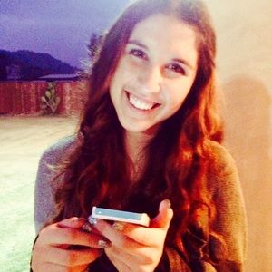 Meet your Posher, Mayra