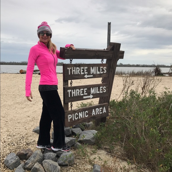 Meet your Posher, Elisabeth - Picture 3 of 4