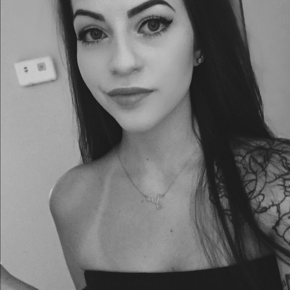 Meet your Posher, Jane - Picture 1 of 1