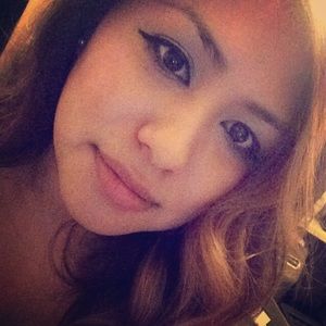 Meet your Posher, Yesenia