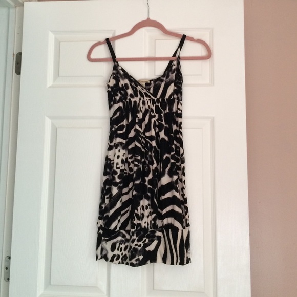 Dress - Picture 1 of 1