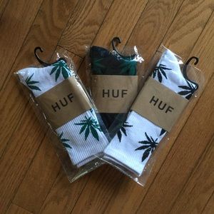 3 pairs of HUF socks 💚💚