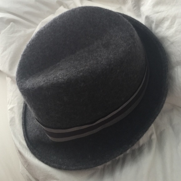 Fedora - Picture 2 of 2