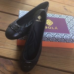 Black flats