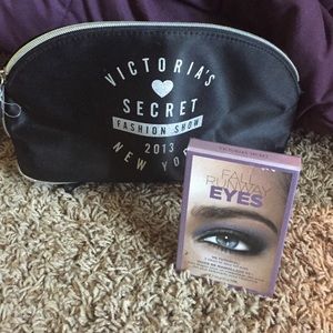 NWOT Victoria's Secret make up bag plus eyeshadow