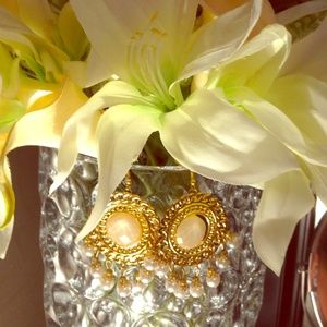 💚 chandelier earrings white pearl 💚