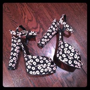 Platform Black and Light Pink Heels