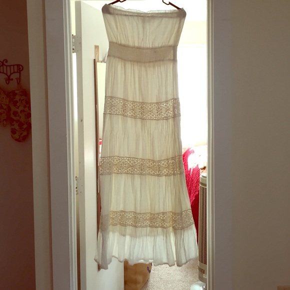 Strapless Maxi