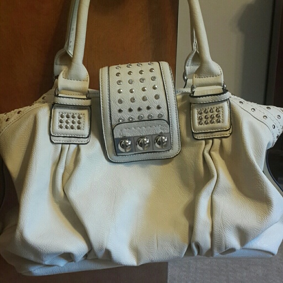 🎉FLASH SALE 🎉 studded beige handbag - Picture 1 of 4