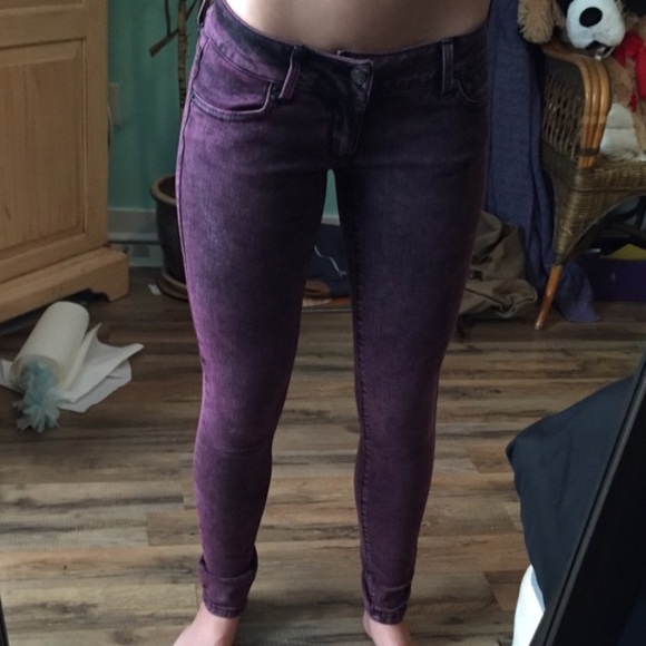 Deep red skinny jeans - Picture 2 of 3