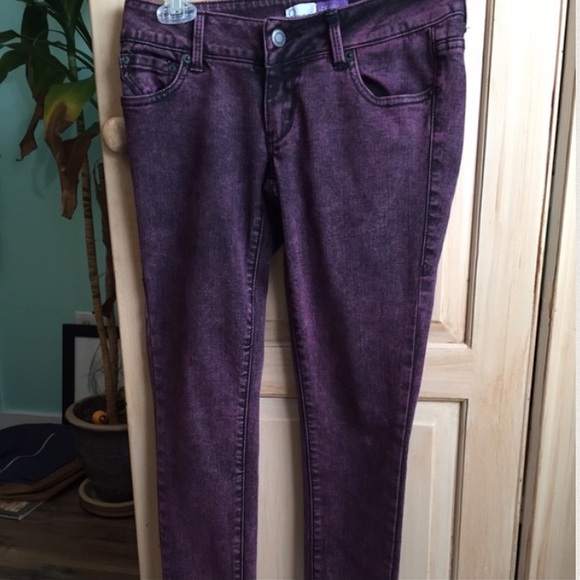 Deep red skinny jeans - Picture 3 of 3