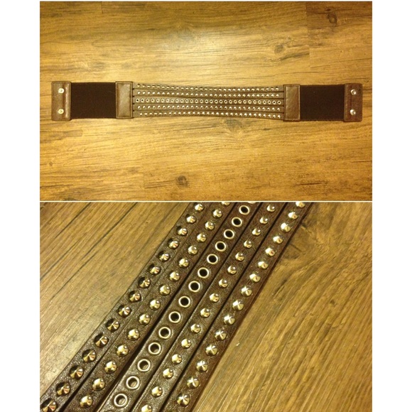 ✖️SOLD✖️ Dark brown studded belt (XS)