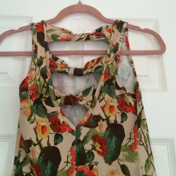 Dress - Picture 3 of 3