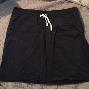 Old Navy gray skirt