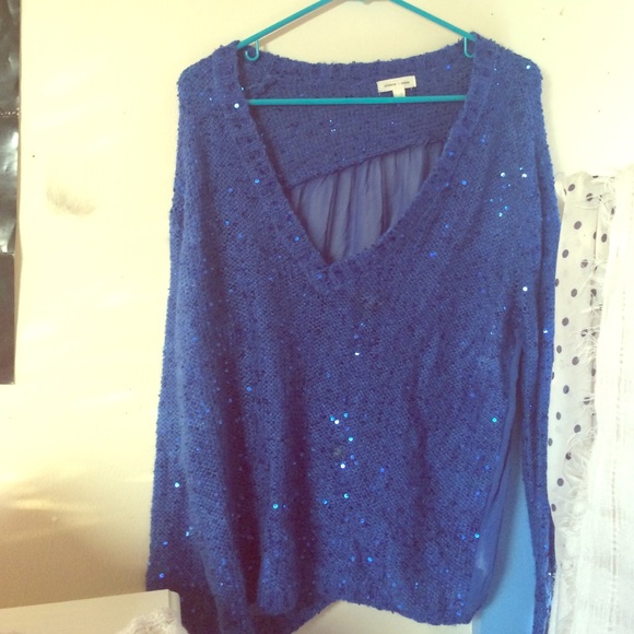 UO GLITTERY BLUE UNIQUE SWEATER