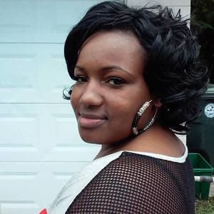 Meet your Posher, Queena