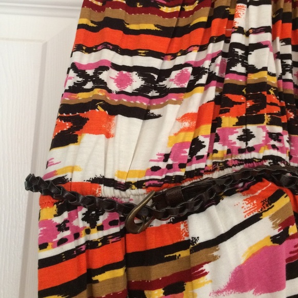 Dress - Picture 3 of 4