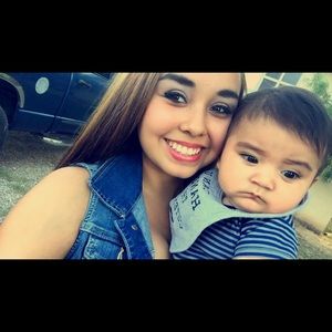 Meet your Posher, Emily