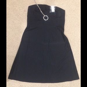 NEW - Gap Black Strapless Dress