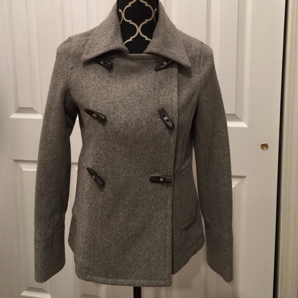 Grey toggle wool coat