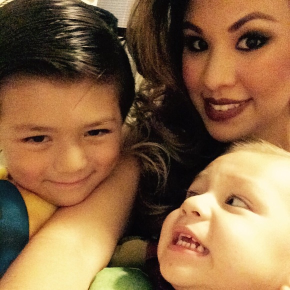 Hello ladies!! Thank you for visiting my closet! - Picture 3 of 4