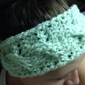 Ear warmer