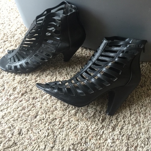 Very short heels