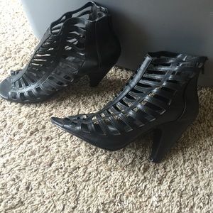 Very short heels