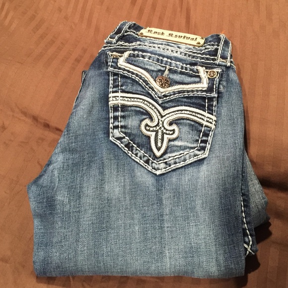 Rock Revivals size 30 x 35