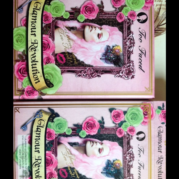 Too faced glamour Revolution palette kit - Picture 1 of 3
