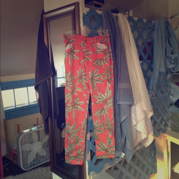 British brand motel jeans, fits 8 U.S.