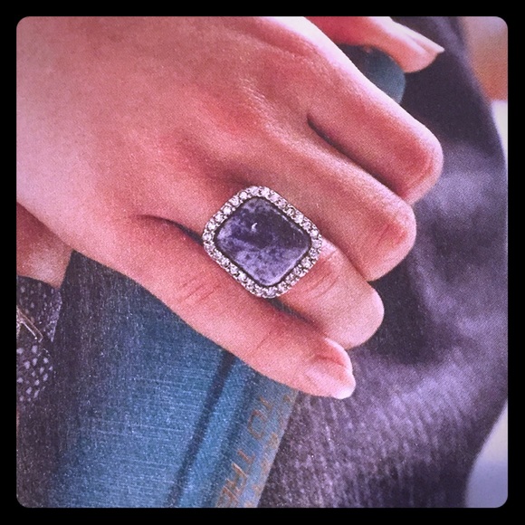 New!🎀Chloe + Isabel Tangier Deco Statement Ring