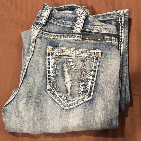 Cowgirl Tuff jeans size 29x 35