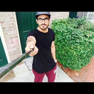 Meet your Posher, Saqib