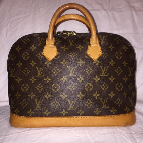 Louis Vuitton Handbags - Pre-Loved Authentic Louis Vuitton Alma PM