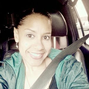 Meet your Posher, Yennisa