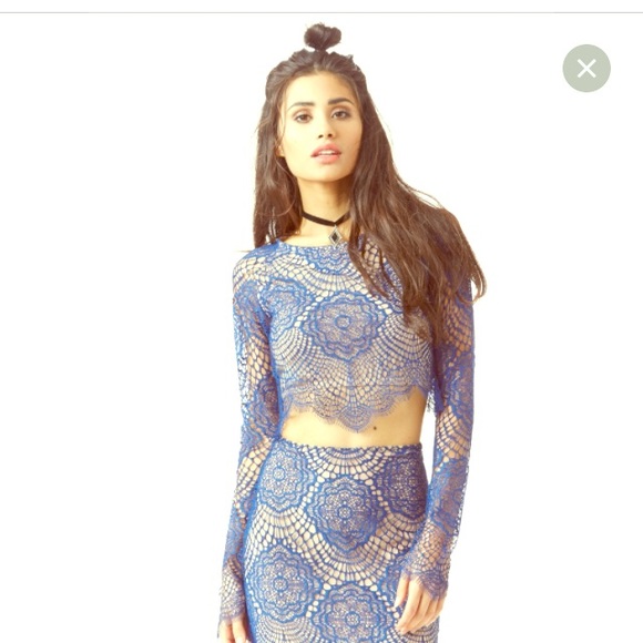 For love and lemons NEW BLUE ANTIGUA TOP