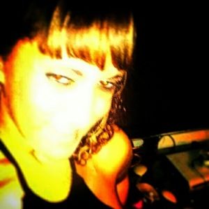 Meet your Posher, Sharouq