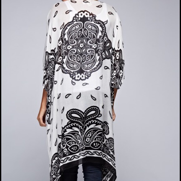 Boho Outerwear - Picture 4 of 4