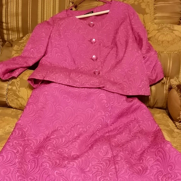 John Meyer collection skirt set