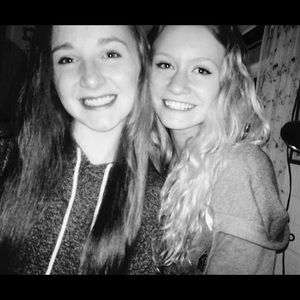 Meet your Posher, Val